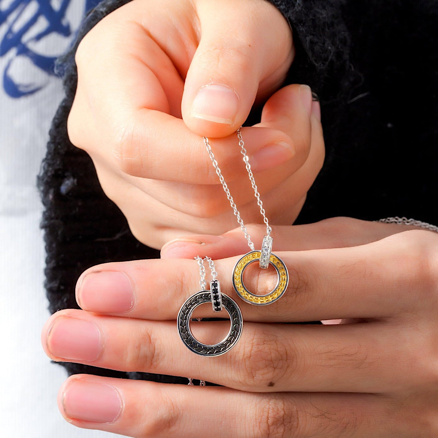 Round Pendants Silver Couple Rings & Necklaces